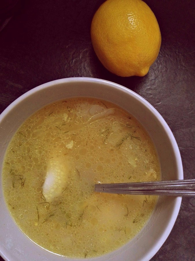 Lekka zupa cytrynowa z kuskusem