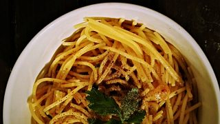 Spaghetti z czosnkiem i oliwą