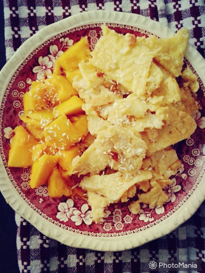 Przepis na kokosowy omlet cesarski z mango
