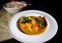 Słodki ziemniak w curry z kurczaka