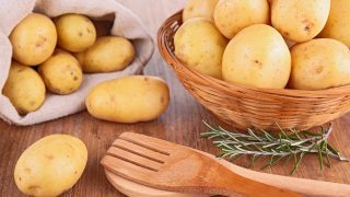 Jak długo gotować ziemniaki przed pieczeniem