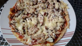 Pizza z patelni (bez drożdży)