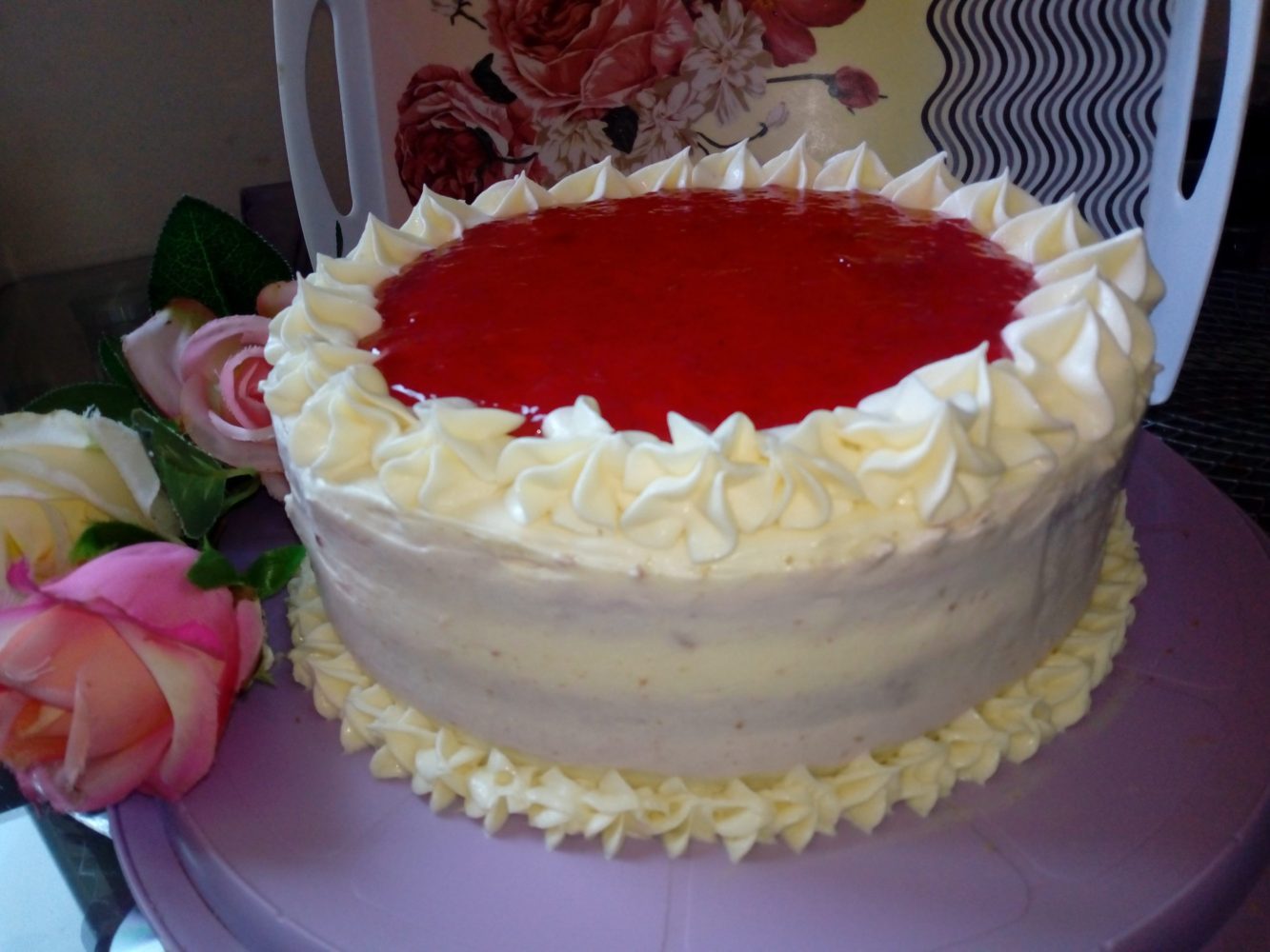 Łatwy tort truskawkowy