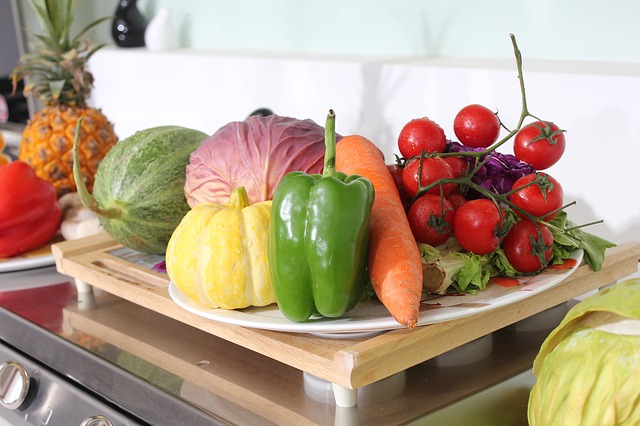 Przechowywanie warzyw i owoców – najważniejsze zasady