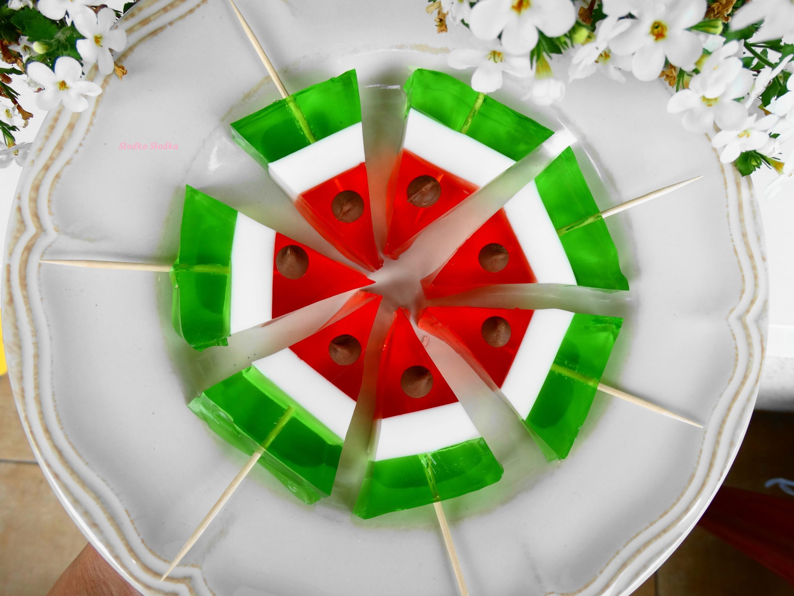 Arbuz z galaretki – deser dla dzieci