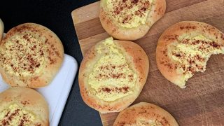 Przepis na bułeczki z serem i cynamonem