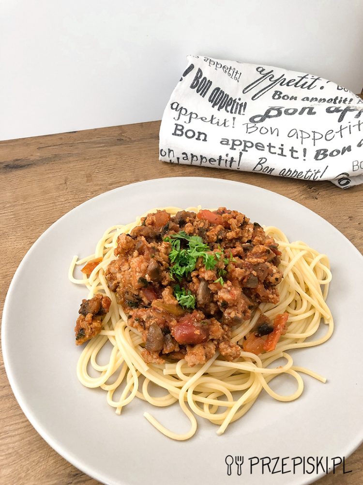 Spaghetti Bolognese z Pieczarkami