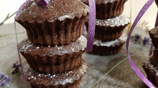 Wilgotne muffinki czekoladowe z cukinią