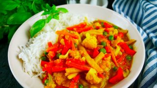 Warzywa w sosie curry – przepis na wegańskie curry