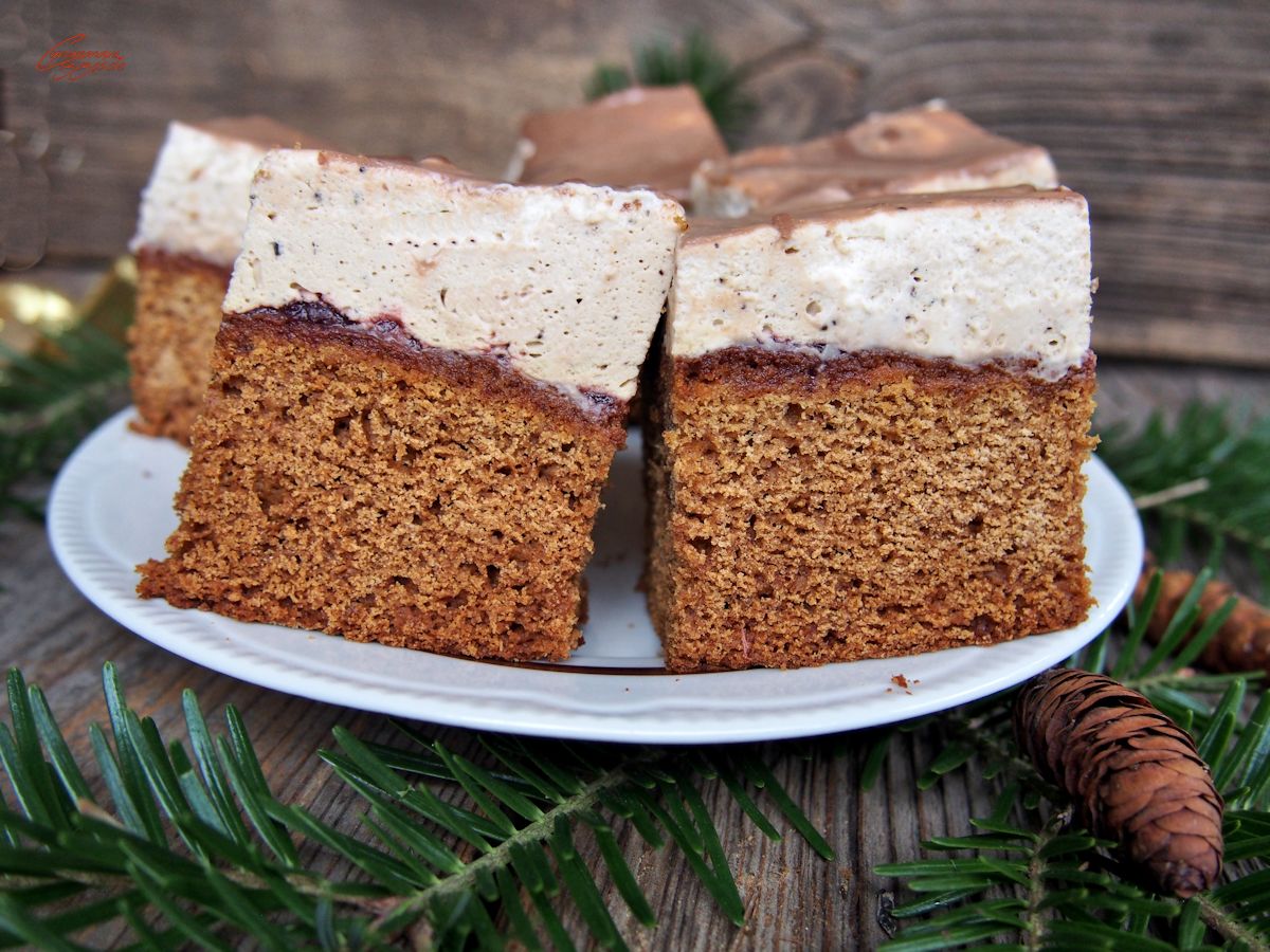 Piernik z kremem kawowym