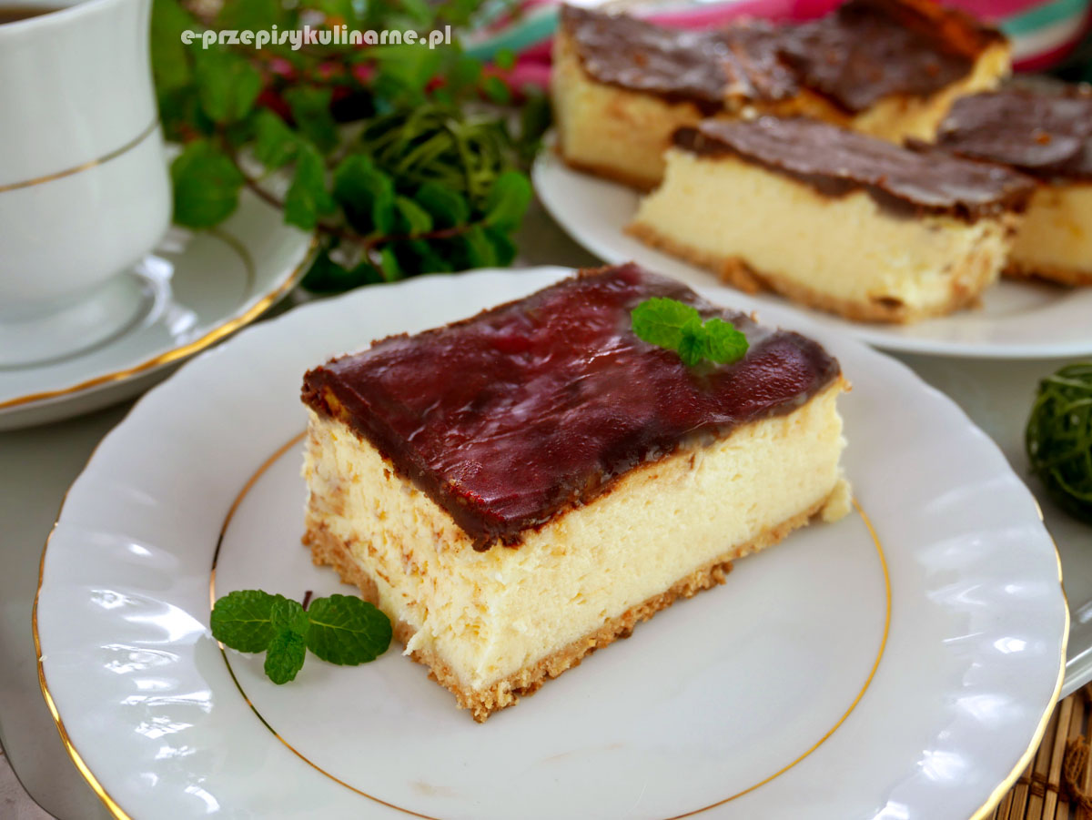 Domowy sernik z wiaderka – prosty i szybki przepis