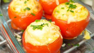 Pomidory zapiekane pod serową pierzynką