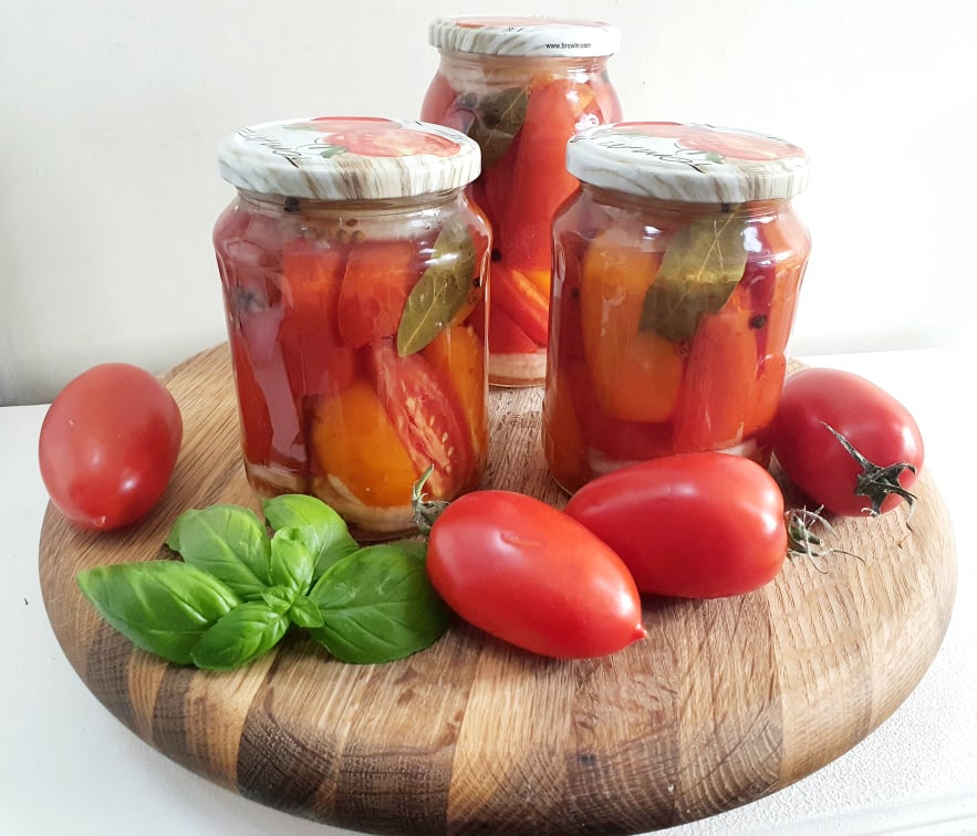 Pomidory w słoikach, na zimę po fińsku