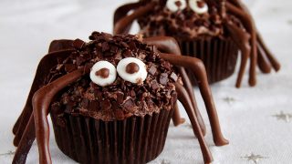 czekoladowe muffinki pająki