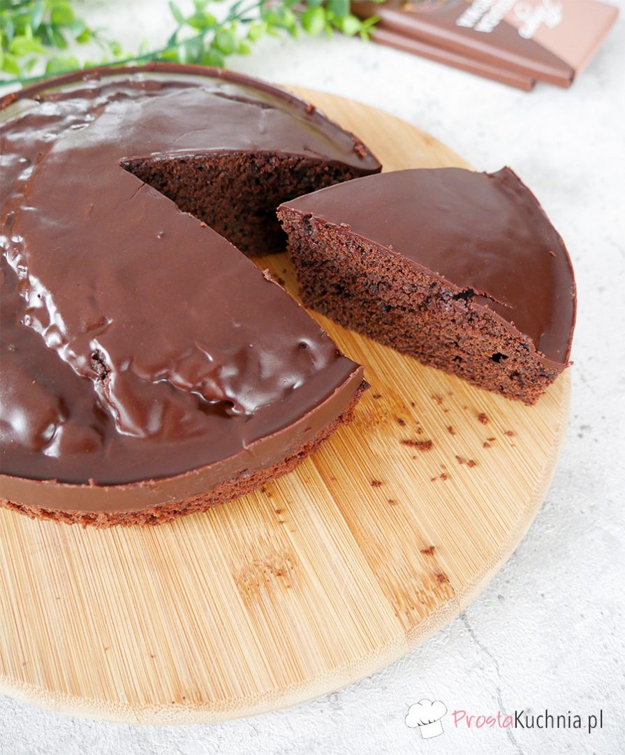Pyszne i wilgotne ciasto czekoladowe