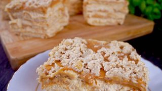 Ciasto Leniwej Synowej – przysmak bez pieczenia w 15 minut
