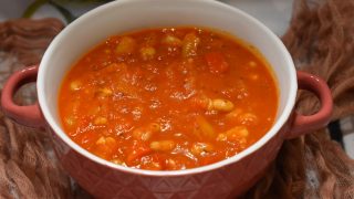 Miska ciepłej zupy