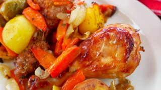Udka z kurczaka pieczone z warzywami – prosty i pyszny obiad