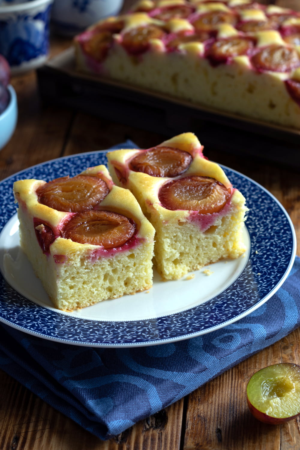 Ciasto maślankowe ze śliwkami