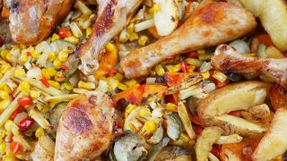 Kurczak pieczony z warzywami – błyskawiczny przepis na obiad