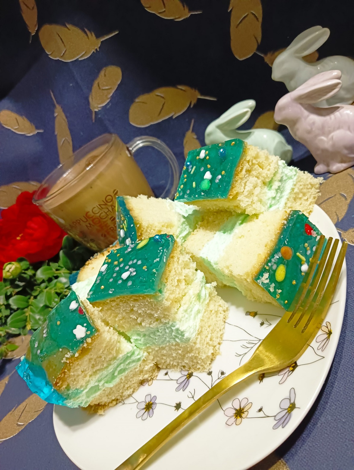 Biszkopt przełożony pianką z galaretki