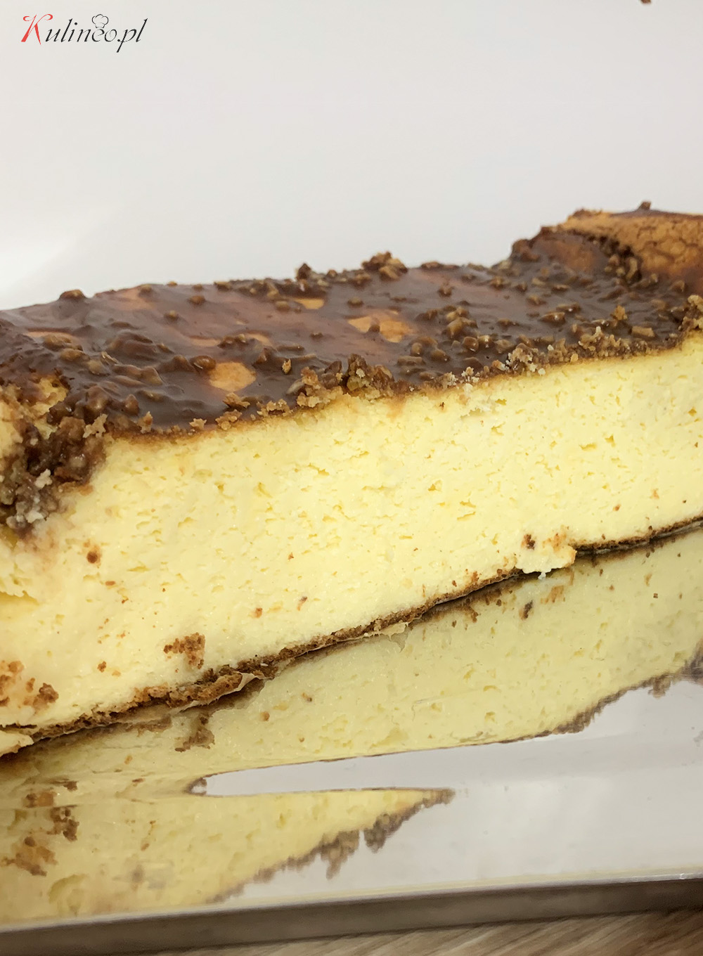 Sernik z polewą czekoladową