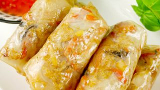 Sajgonki z piekarnika – szybkie przekąski z ryżem i warzywami
