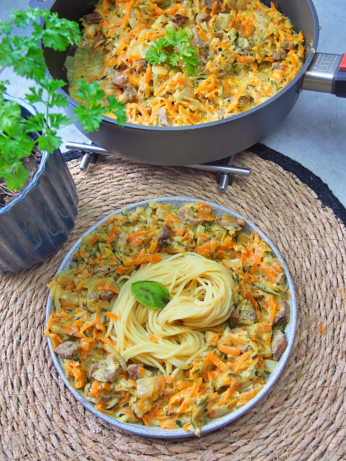 Kurczak Z Cukinią W Sosie Śmietankowym