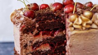 Tort czekoladowo-wiśniowy