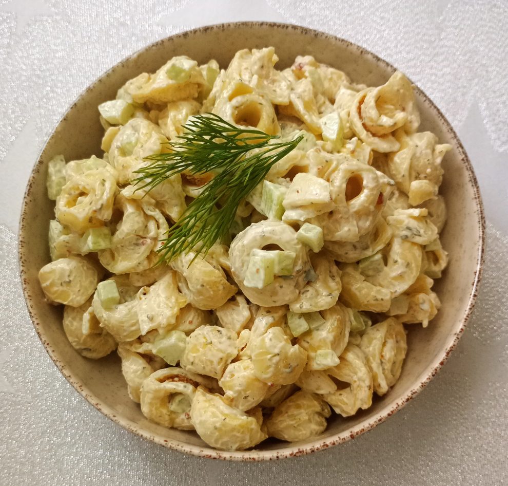 Sałatka Z Tortellini I Ogórka