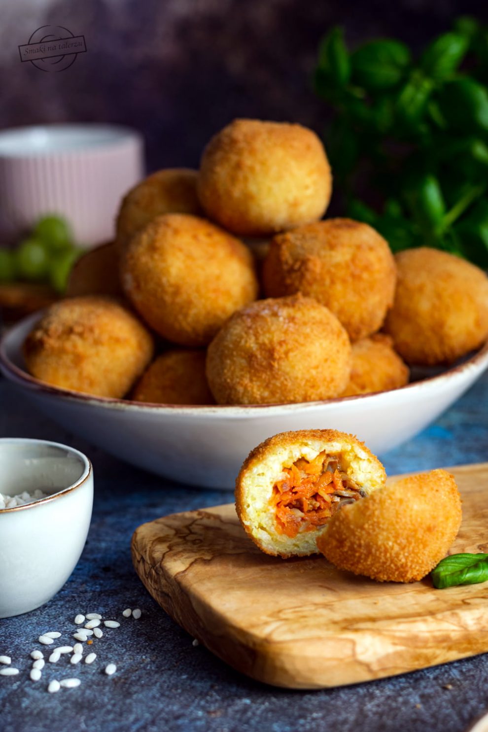 Arancini - kulki z ryżu z mięsnym nadzieniem