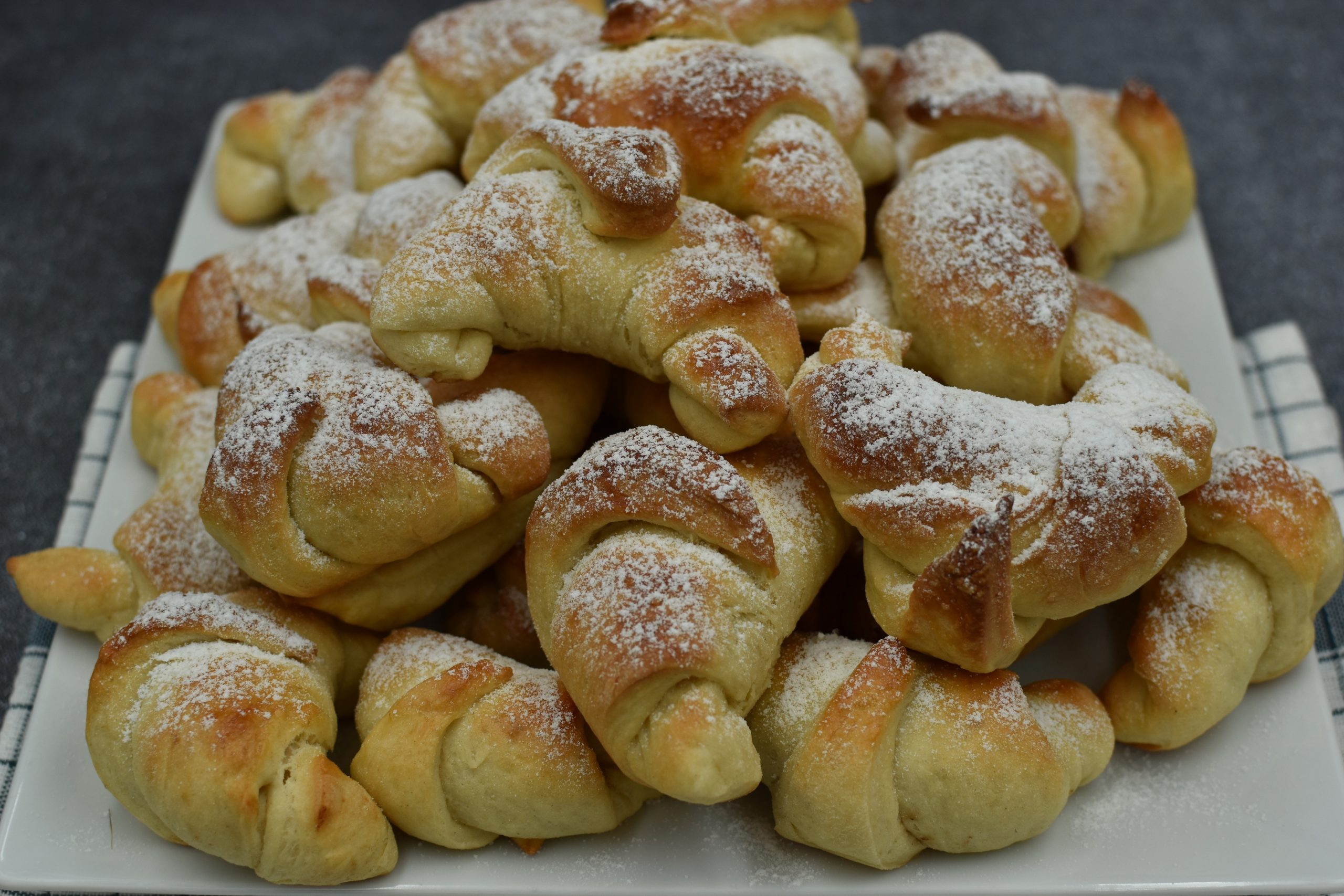 Szybkie rogaliki z powidłami