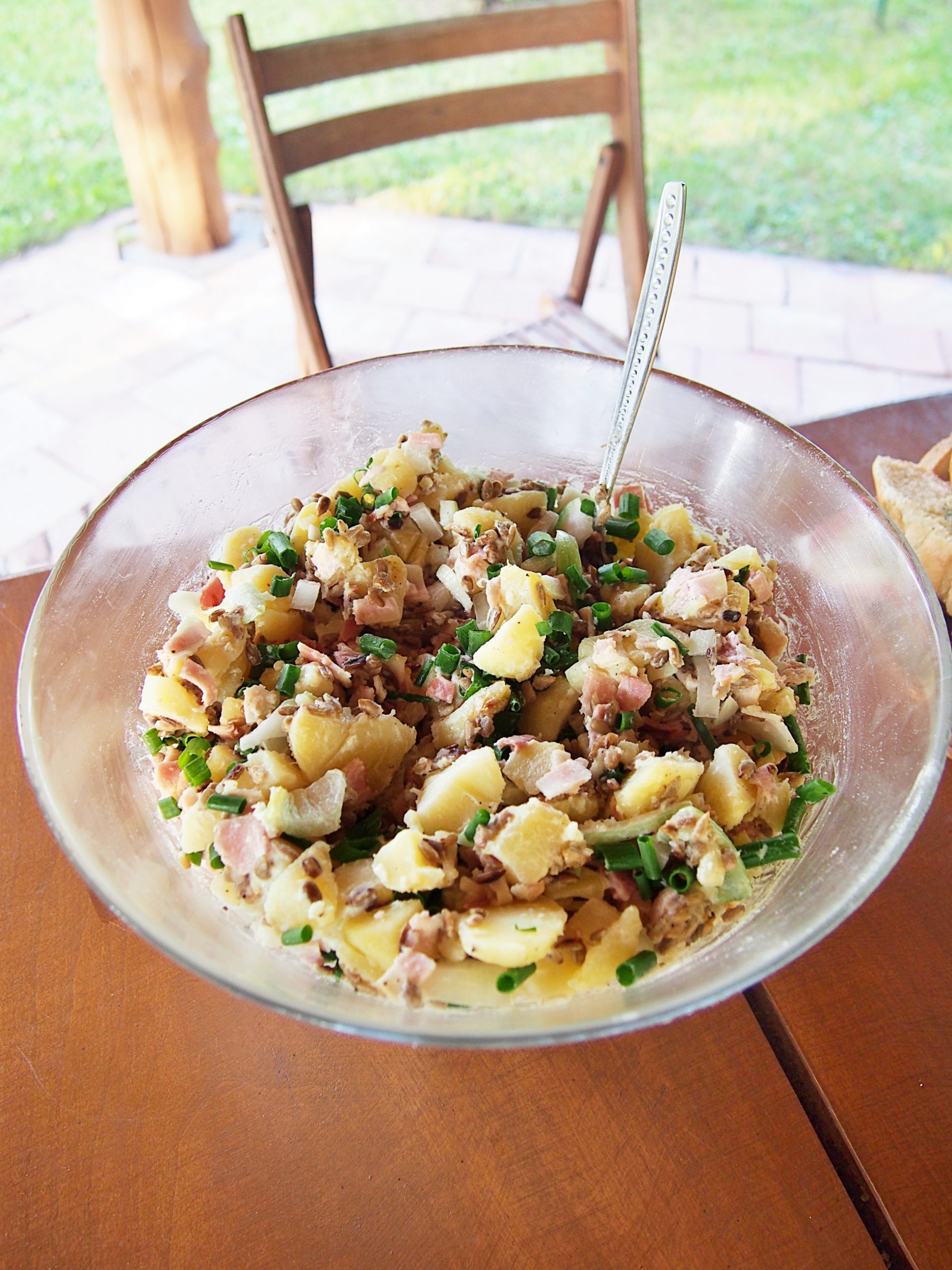 Sałatka ziemniaczana idealna do dań z grilla