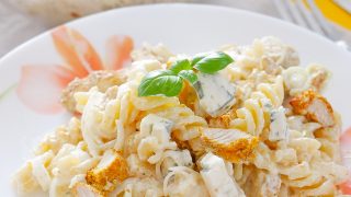 Sałatka z kurczakiem i serem blue