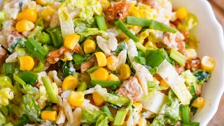 Sałatka z kurczakiem i makaronem orzo