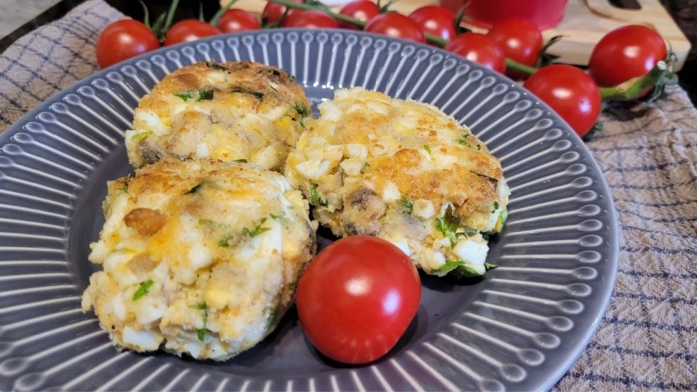 Kotlety jajeczne z pieczarkami