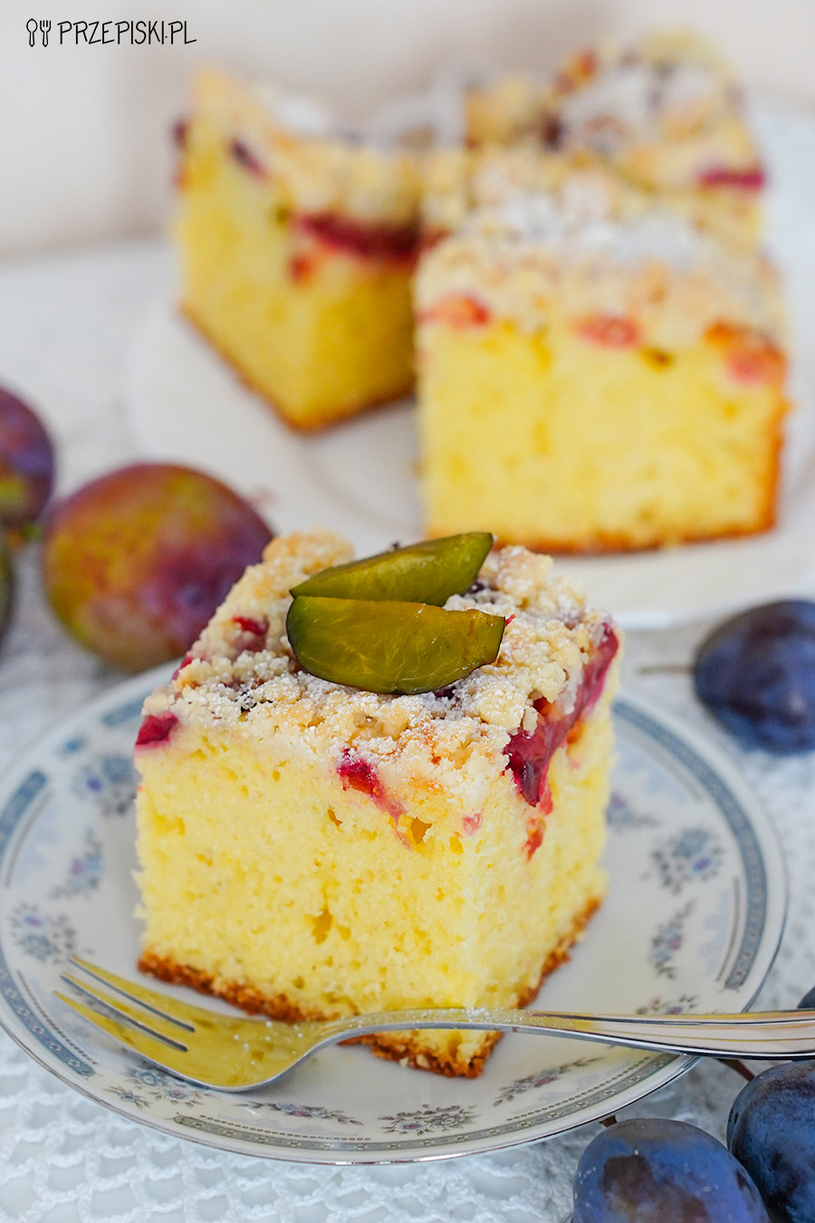 Szybkie ciasto ze śliwkami i kruszonką