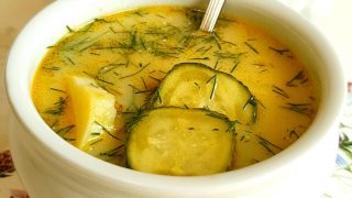 OGÓRKOWA Z OGÓRKAMI MAŁOSOLNYMI