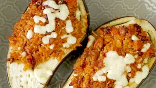 Faszerowane bakłażany z ryżem i mięsem z indyka – pyszny pomysł na obiad