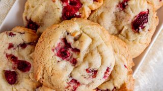 Ciastka z malinami i czekoladą