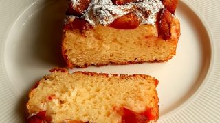 CIASTO JOGURTOWE ZE ŚLIWKAMI - sprawdzony przepis