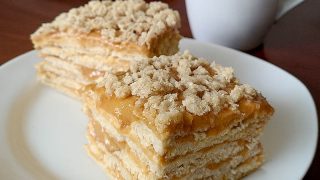 Ciasto Leniwej Synowej – szybki deser bez pieczenia