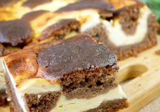 Sernik łaciaty z ciastem czekoladowym - zawsze się udaje