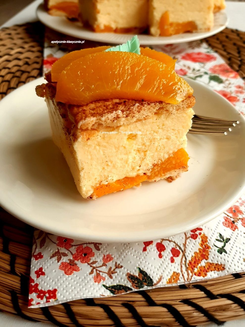 SERNIK GOTOWANY Z BRZOSKWINIAMI