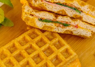 Tosty z gofrownicy – chrupiące i szybkie w przygotowaniu