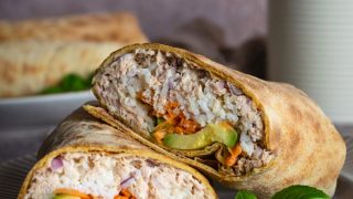 Wrapy z ryżem i tuńczykiem