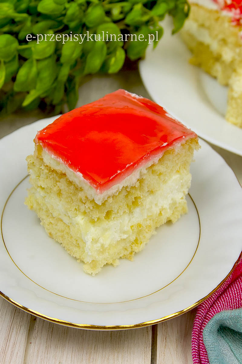 Biszkopt z galaretką i mascarpone – lekki, kremowy i zawsze się udaje!