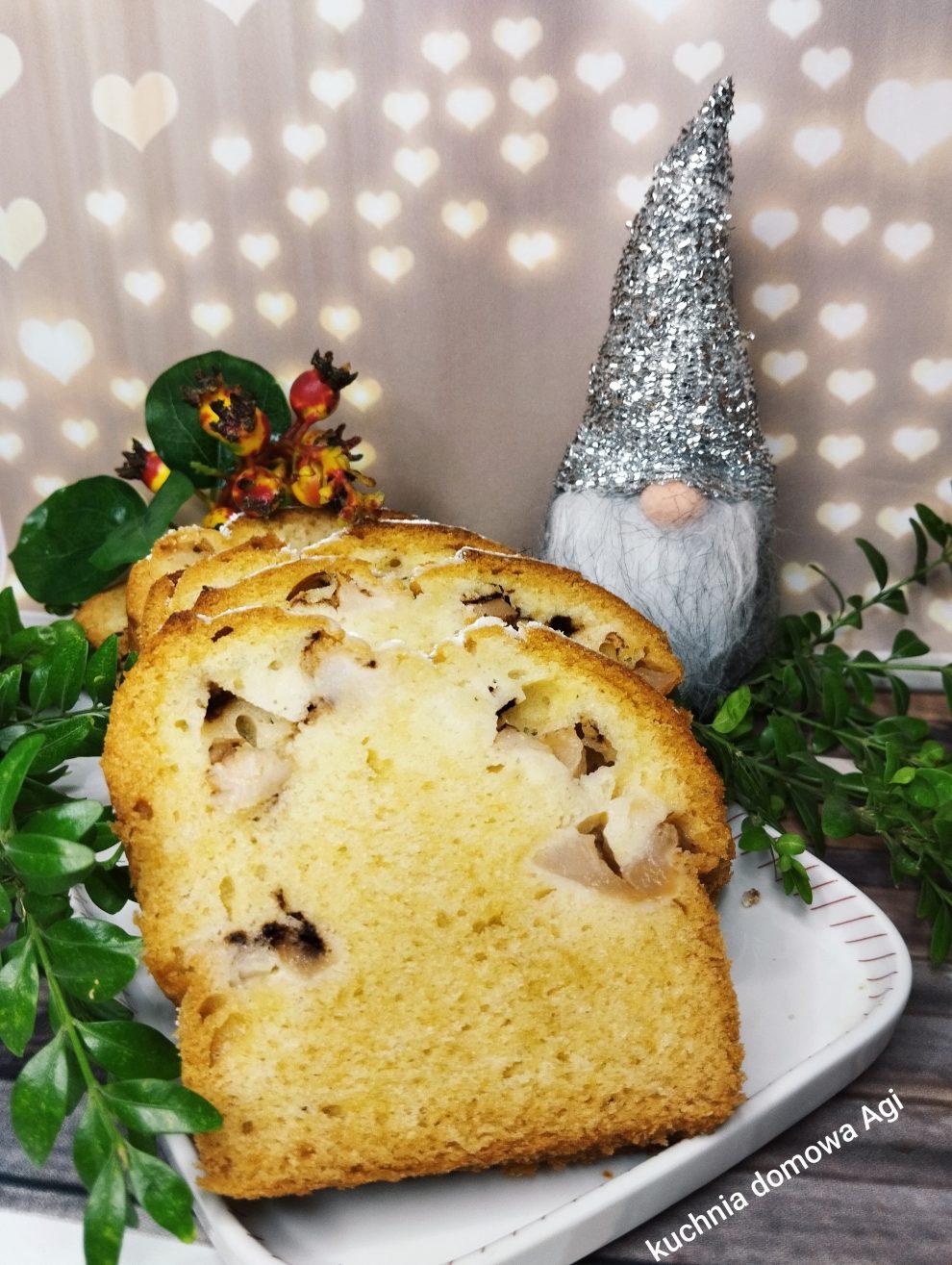 Pulchne ciasto z jabłkami i cynamonem