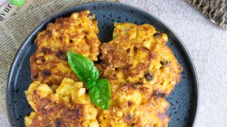 Kotleciki siekane z porem i kalafiorem