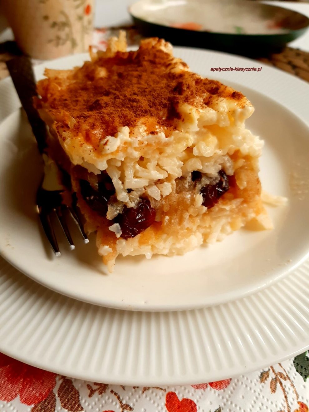 RYŻ ZAPIEKANY Z JABŁKIEM I ŻURAWINĄ